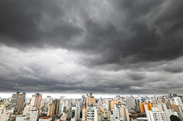 1º turno: chuva e temporais devem atingir 19 estados no domingo de eleições