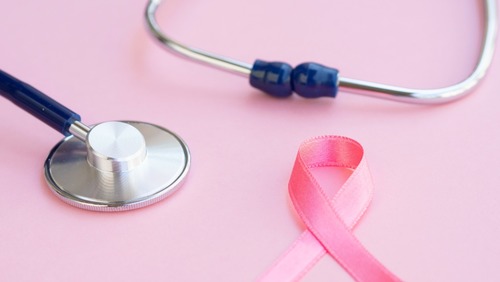 Outubro Rosa destaca prevenção ao câncer de mama, neoplasia com maior mortalidade entre mulheres de Ribeirão Preto