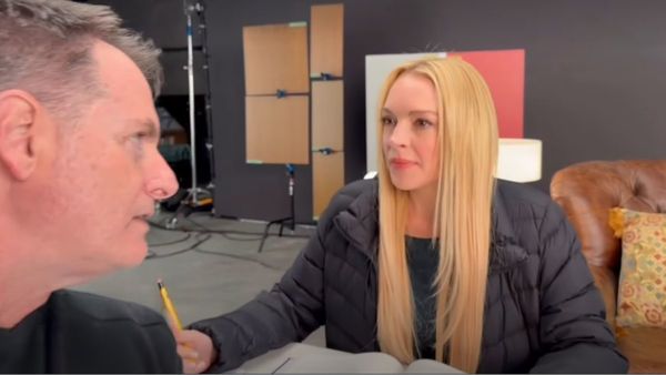 Lindsay Lohan recria cena de "Meninas Malvadas": "É 3 de outubro"