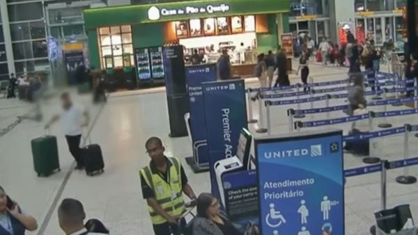 PF prende ex-funcionários por esquema de tráfico internacional de cocaína no Aeroporto de Guarulhos, em SP