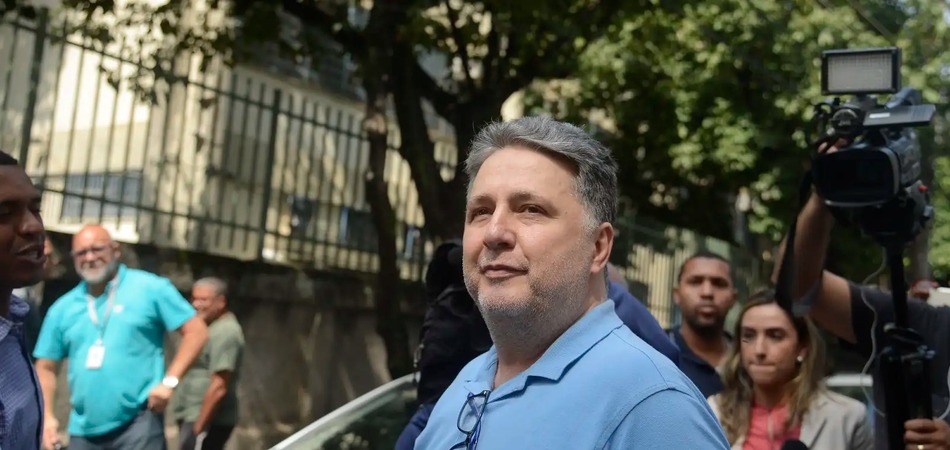 TSE anula votos de Garotinho, e Ruas vence governo do Rio no 1º turno