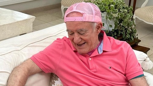 “Não dá para aceitar”, diz Chris Flores sobre briga de Renato Aragão e filha
