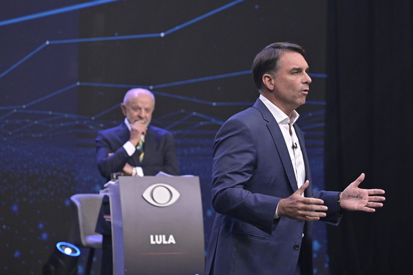 Debate na Band: Flávio e Lula discutiram maioridade penal e castração química; veja
