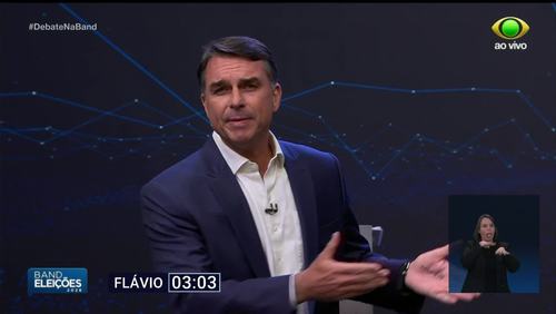Debate na Band: Flávio promete mudar Constituição por castração química e idade penal