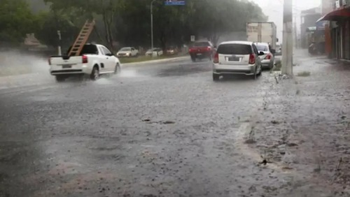 Chuva volta a ganhar força em grande parte do Brasil nesta quarta-feira