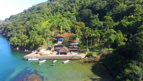 Veja a ilha de R$ 10 milhões disputada por Richarlison em Angra dos Reis