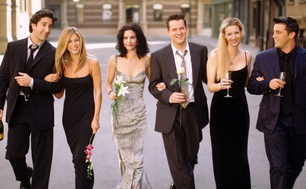 Irmã de Matthew Perry revela reação do elenco de Friends no funeral
