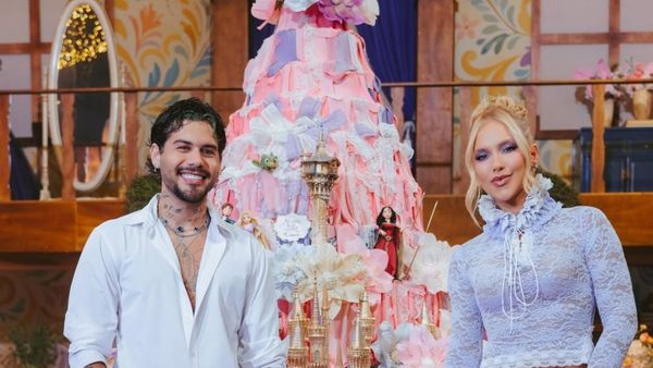 Intérprete de Elsa em festa de Maria Flor nega 'clima' entre Virginia e Zé Felipe