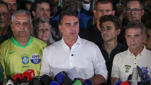 Flávio não reconhece vitória de Lula e tentará anulação do pleito
