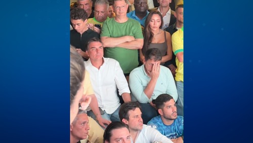 Por que Flávio Bolsonaro pediu a prorrogação do horário de eleição? Entenda