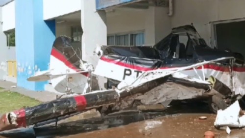 Avião de pequeno porte cai em creche em MT; piloto fica ferido