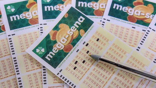 Mega-Sena volta a acumular e prêmio vai a R$ 305 milhões; veja dezenas