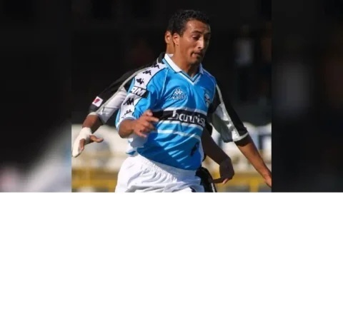 Morre o ex-volante do Grêmio, Émerson Leal, aos 46 anos
