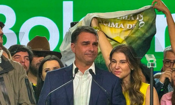 PL tem clima de indignação por ida de Flávio aos EUA: “Enfraquece a direita”