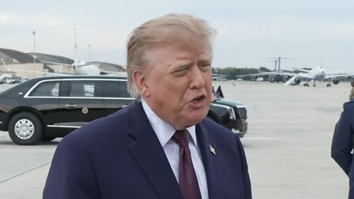 Trump 'não vai comentar' carta em que Flávio se diz 'verdadeiro' presidente