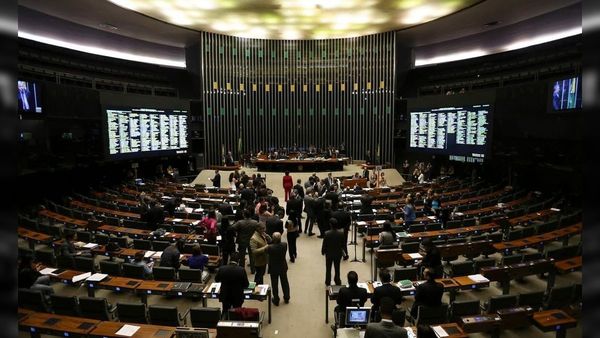 PT quer tornar crime a discriminação no trabalho por motivação política