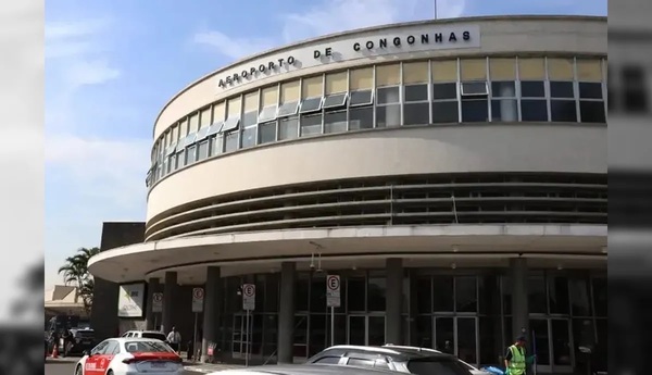 Produção do DJ Arana é presa após fraudes em documentos em voo em SP