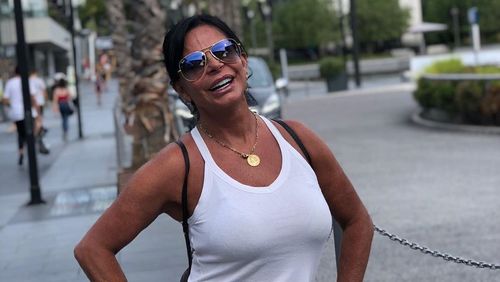 Gretchen comemora dois milhões de seguidores e reúne principais memes