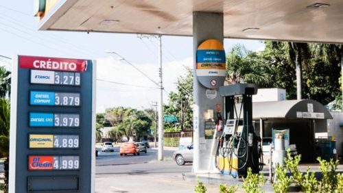 Etanol já custa R$ 3,27 nas bombas