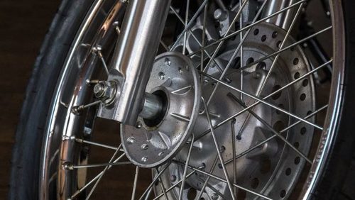 Motociclista é assaltado no trânsito de Ribeirão Preto