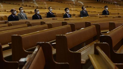 Decreto torna atividades religiosas serviços essenciais durante quaretena