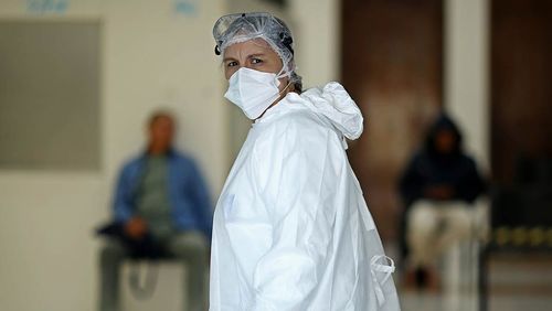 Brasil tem ao menos 600 enfermeiros com coronavírus, diz conselho