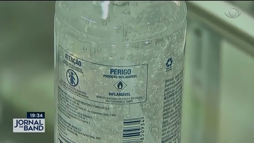 Álcool gel pode causar queimaduras e demanda cuidados perto do fogo