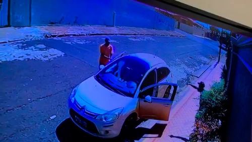 Ladrões roubam carro em Morro Agudo com 200 máscaras
