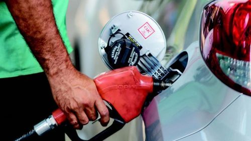 Etanol e gasolina Combustíveis mais caros nas bombas