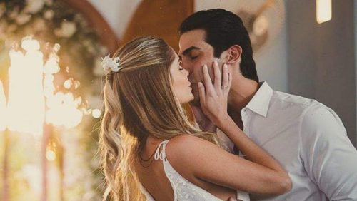Em meio à pandemia, Bárbara Evans e Gustavo Theodoro casam sem convidados