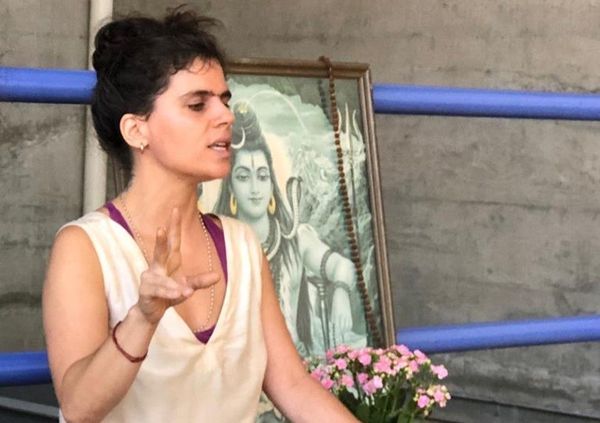 Filha de Ana Maria Braga vive sem luxos e entrega relação com a mãe