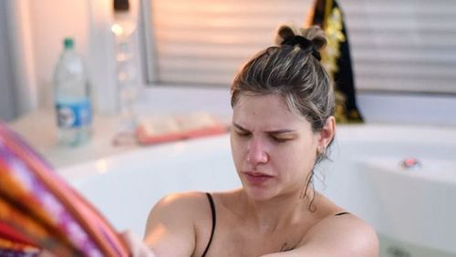 Com a pandemia, procura por partos domiciliares cresce 26%
